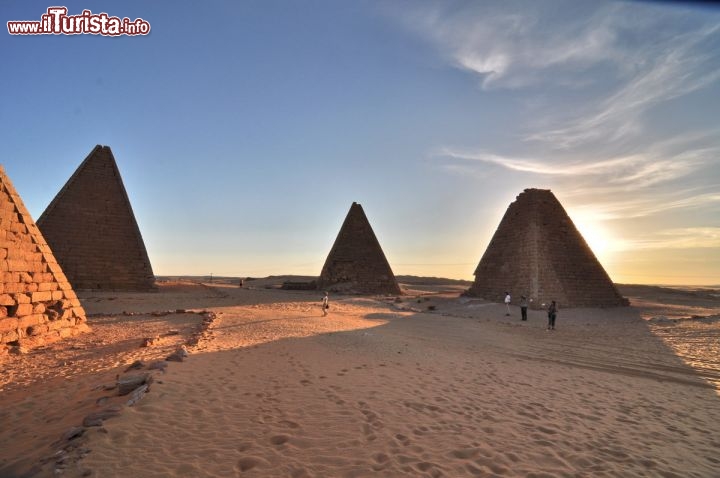 Immagine Piramidi al tramonto Jebel Barkal Karima Sudan