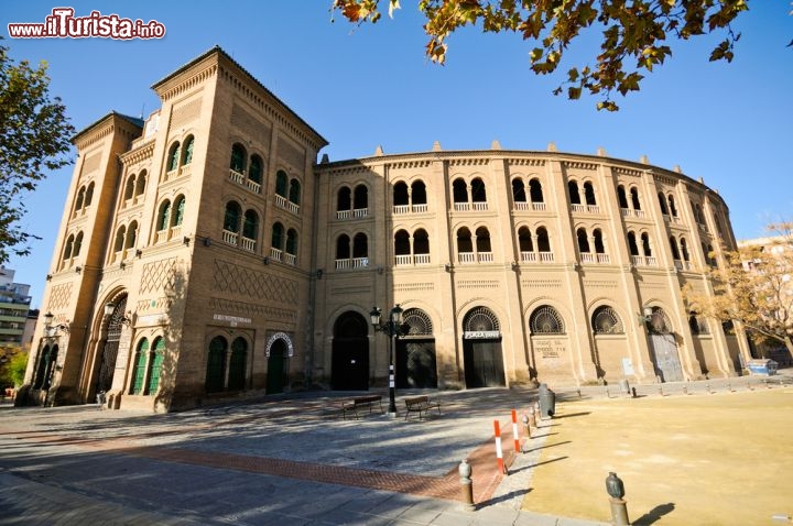 Immagine Plaza de Toros Granada Andalusia Spagna - © javi_indy / Shutterstock.com