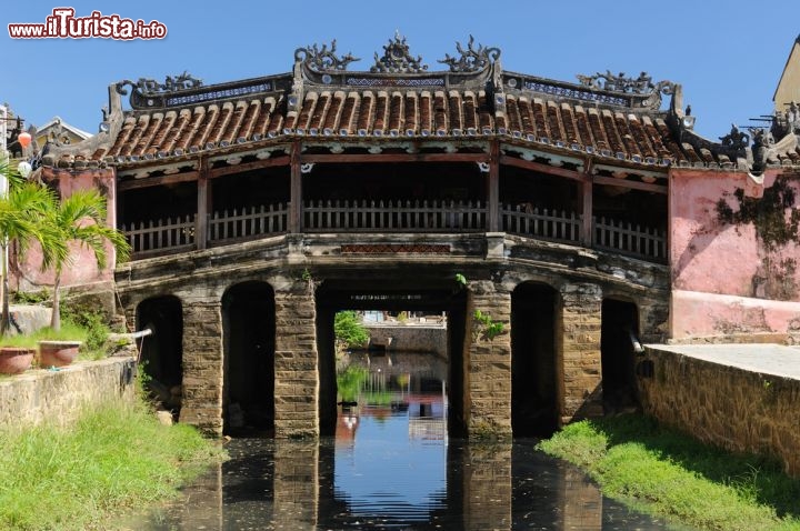 Immagine Il Ponte giapponese coperto di Hoi An, il villaggio UNESCO si trova nel Vietnam centrale - © Rafal Cichawa / Shutterstock.com