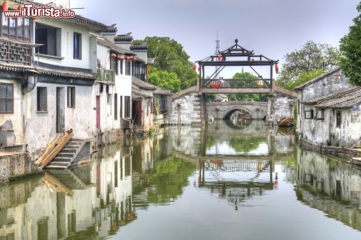Immagine Ponte principale di Tongli in Cina - © Francesco Dazzi / Shutterstock.com