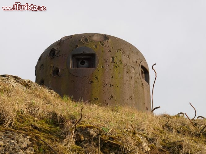 Immagine Postazione della seconda guerra mondiale in Alsazia: era una delle fortifazioni che componeva  la linea Maginot della Francia - © Grimplet / Shutterstock.com