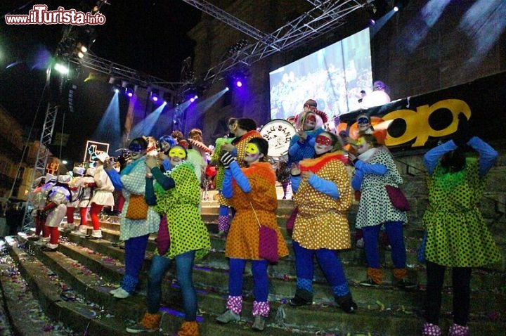 Immagine Rabadan il divertente Carnevale di Bellinzona nella Svizzera Italiana - © VIDITI - CC BY-SA 3.0 Wikimedia Commons.