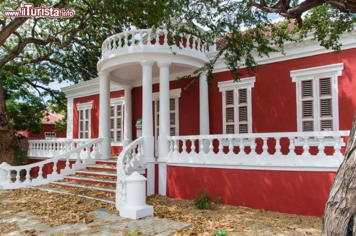 Immagine Residenza storica a Willemstad, la città UNESCO delle Antille - © Atosan / Shutterstock.com