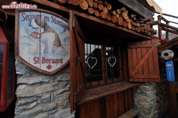 Immagine Il rifugio Lo Riondet a La Thuile: si trova quasi in prossimità dela passo del Piccolo San Bernardo. E' il luogo giusto pe provare le migliori specialità della cucina tradizionale valdostana.
