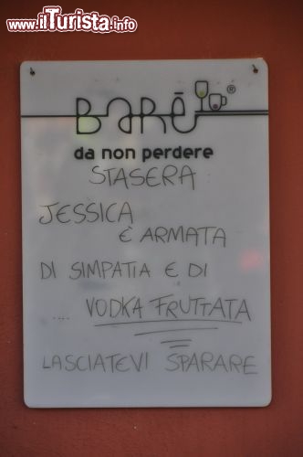 Immagine Ristorante-bar in centro a Pozzuoli: lo stuzzicante programma della serata