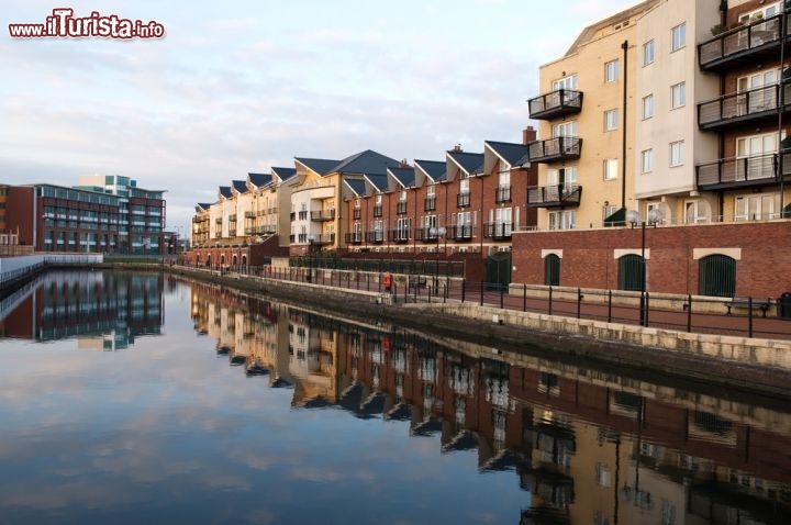 Immagine Appartamenti creati a seguito della ristrutturazione della Vecchia baia di Cardiff in Galles - © Rick P Lewis / Shutterstock.com