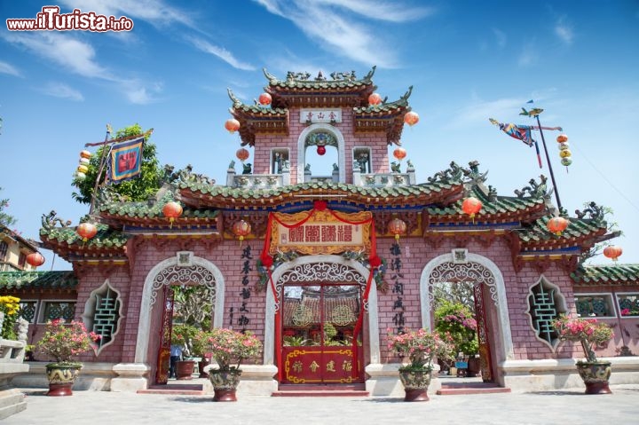 Immagine Sala dell'aassemblea cantonese a Hoi An (Vietnam) - © T Anderson / Shutterstock.com