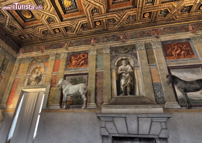 Immagine Sala dei Cavalli, Palazzo Te a Mantova (Lombardia) - © Enrico Montanari / ilturista.info