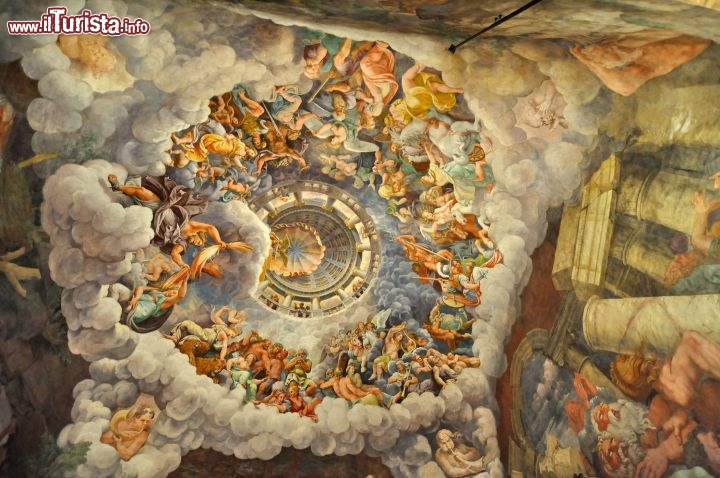 Immagine Sala dei Giganti, all'interno del Palazzo Te a Mantova (Lombardia) - © Enrico Montanari / ilturista.info