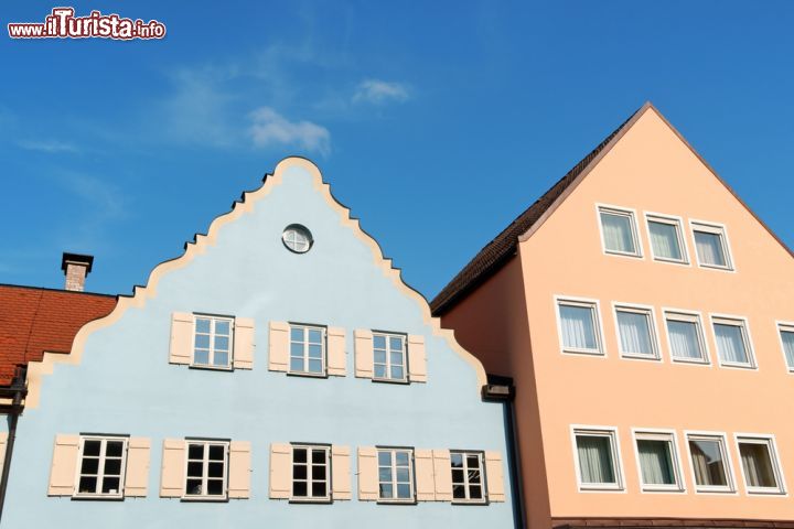 Immagine La città vecchia di Schongau in Baviera (Germania). Ci troviamo sul percorso della Strada Romantica - © Massimiliano Pieraccini / Shutterstock.com