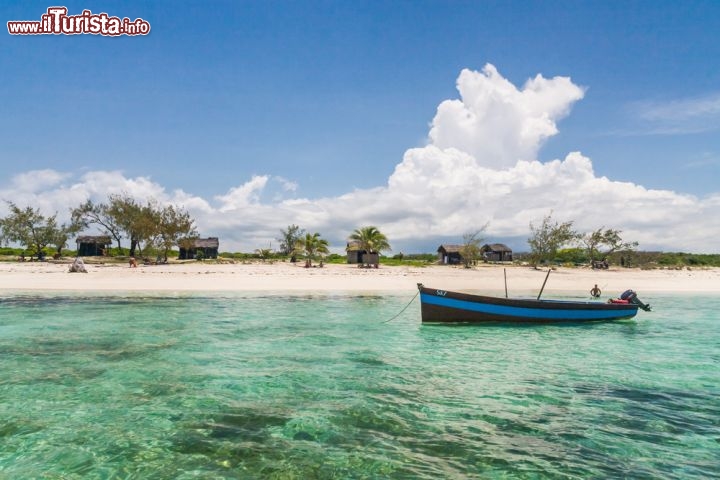 Immagine Una bella spiaggia nei pressi di Diego Suarez in Madagascar - © Pierre-Yves Babelon / Shutterstock.com