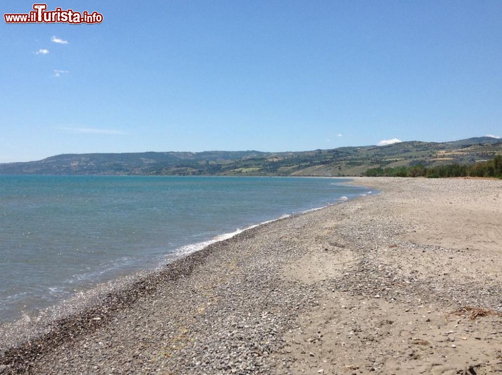 Immagine La spiaggia a Marina di Rocca Imperiale in Calabria