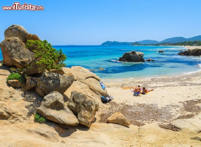 Immagine La spiaggia dello scoglio "Peppino" in Costa Rei, Sardegna - © Pawel Kazmierczak / Shutterstock.com