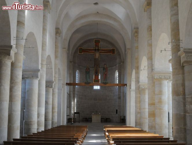 Immagine St Michael, la chiesa della città vechia (Altenstadt) a Schongau, in Germania - © Andreas Juergensmeier / Shutterstock.com