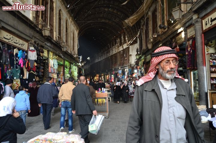 Immagine Suq di Hamidiah a Damasco, il mercato coperto della capitale della Siria - Foto di Monia Savioli