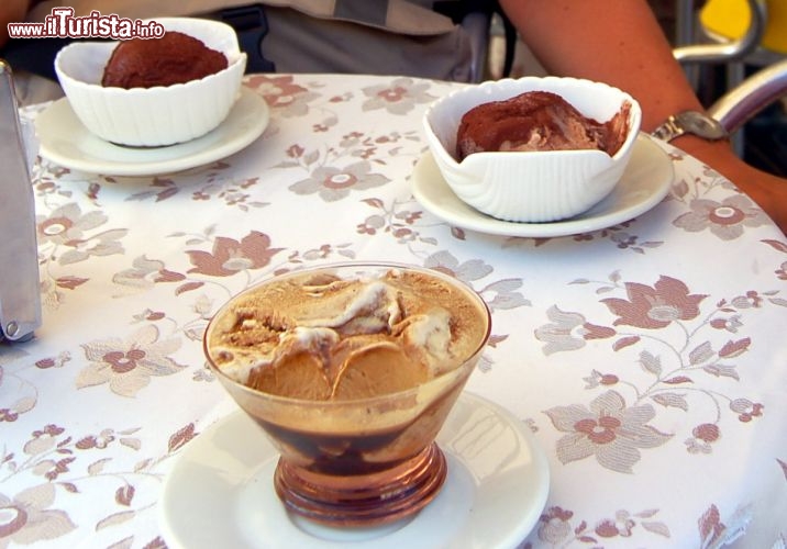 Immagine Il famoso Tartufo di Pizzo Calabro, nella varietà bianca e nera