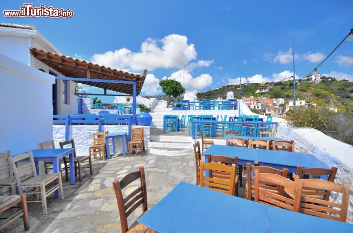 Immagine Tipica taverna Greca (taberna) a Skopelos in Grecia - © Aetherial Images / Shutterstock.com