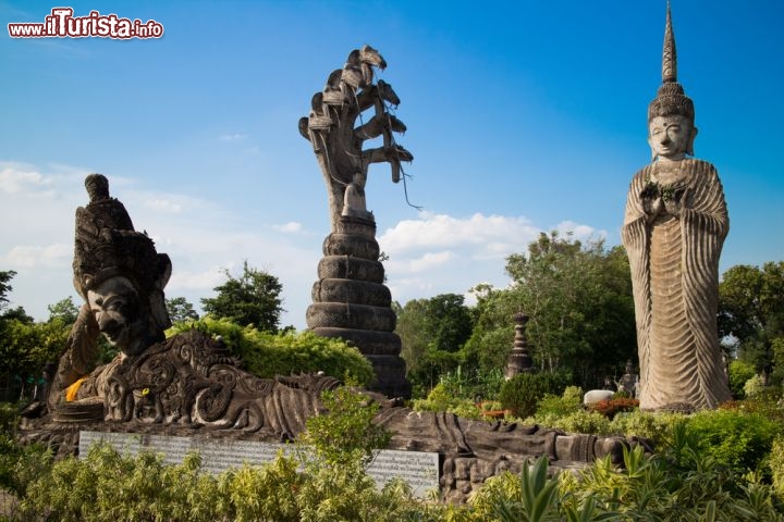 Immagine Tempio dedicato a Budda a Nong Khai in Thailandia - © donghero / Shutterstock.com