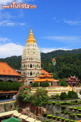 Immagine Il Tempio di Kek Lok Si si trova a Penang, la spendida isola della Malesia - © Mau Horng / Shutterstock.com