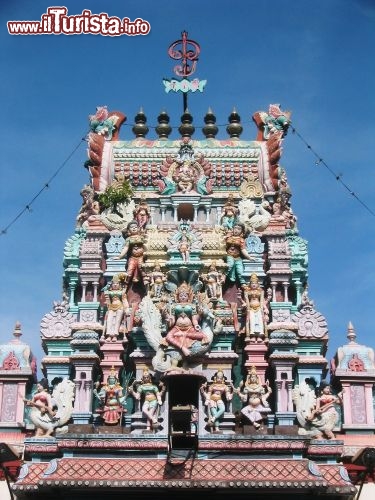 Immagine Il Tempio di Sri Maha Mariamman a Penanag, la grande isola della Malesia - © seanlean / Shutterstock.com