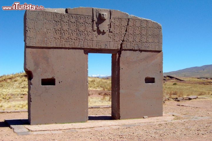 Immagine Tiwanaku Bolivia il sito archeologico -  Foto di Giulio Badini