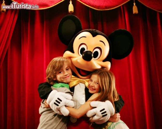 Immagine Topolino incontra i bambini, vacanza per famiglie a Eurodisney