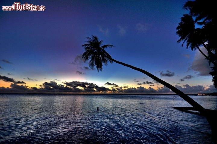 Immagine Tramonto a Fakarava fotografato dalla Pensione Havaiki