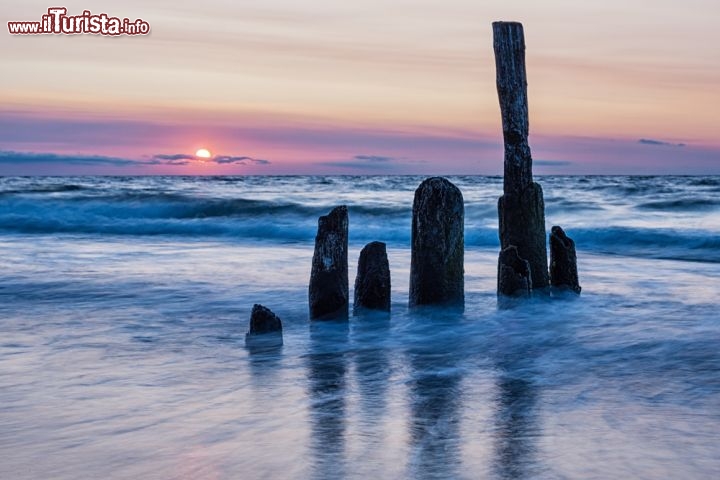 Immagine Tramonto spiaggia Kuehlungsborn Mecelmburgo Pomerania Germania - © RicoK Jack / Shutterstock.com