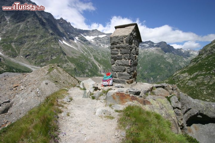 Immagine Trekking a Macugnaga, in cammino tra le vallate intorno al Monte Rosa - © Luca Grandinetti / Shutterstock.com