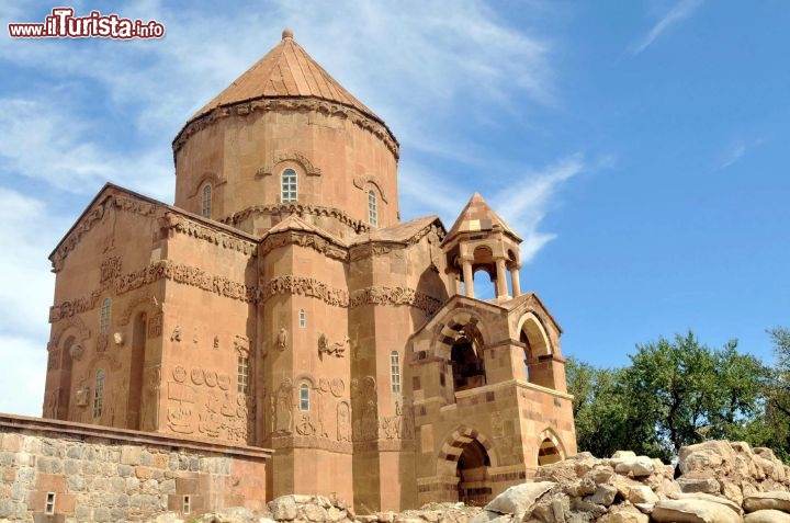 Immagine Turchia, isola di Akdamar, la chiesa -  Foto di Giulio Badini