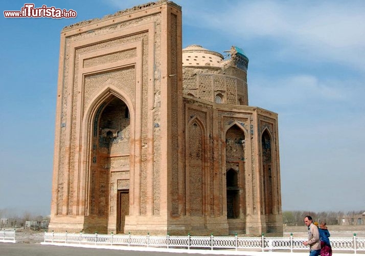 Immagine Turkmenistan Kunya Urgench mausoleo Turabeg Hanym - Foto di Giulio Badini / I Viaggi di Maurizio Levi