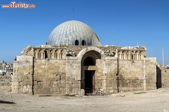 Immagine Umayyad Palace, il Palazzo Omayyade della Cittadella di Amman in Giordania - © Kim Briers / Shutterstock.com