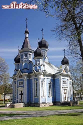 Immagine Una vecchia Chiesa Ortodossa (Staciatikiu cerkve) a Druskininkai in Lituania - © Marc C. Johnson / Shutterstock.com