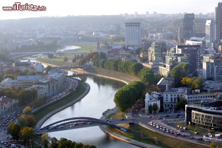 Immagine Panorama di Vilnius visto dalla Mongolfiera - © Ente del Turismo della Lituania