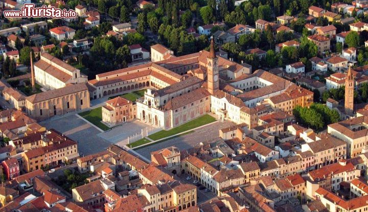 Immagine Abbazia del Polirone di San Benedetto Po - Foto Sb Gioielli - parrocchiasanbenedettopo.it