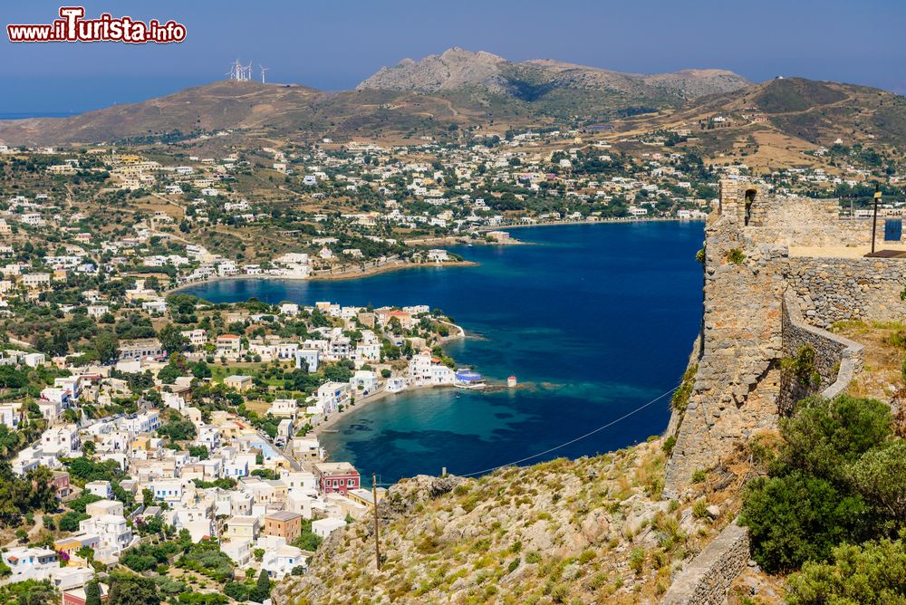 Immagine Agia Marina con il castello sull'isola di Leros (Dodecaneso, Grecia).