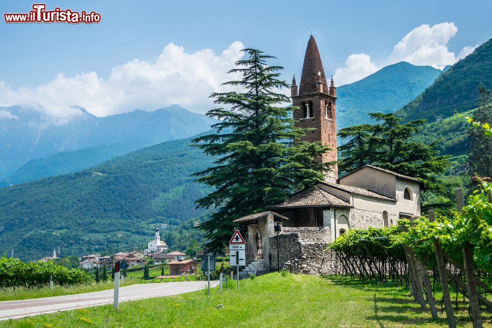 Immagine Ala in Trentino: è chiamata come la città del velluto