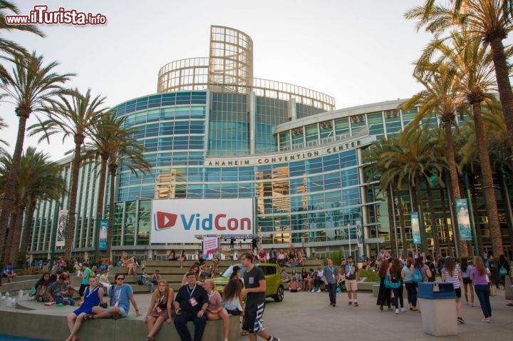 Immagine Anaheim Convention Center in California - © Randy Miramontez / Shutterstock.com