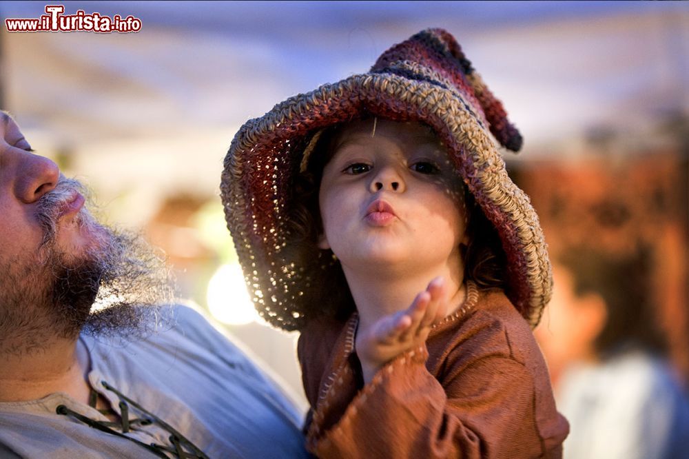 Immagine Anche i bambini si divertono al Festival Celtico alla Stellata di Bondeno, Emilia-Romagna - © www.bundan.com/