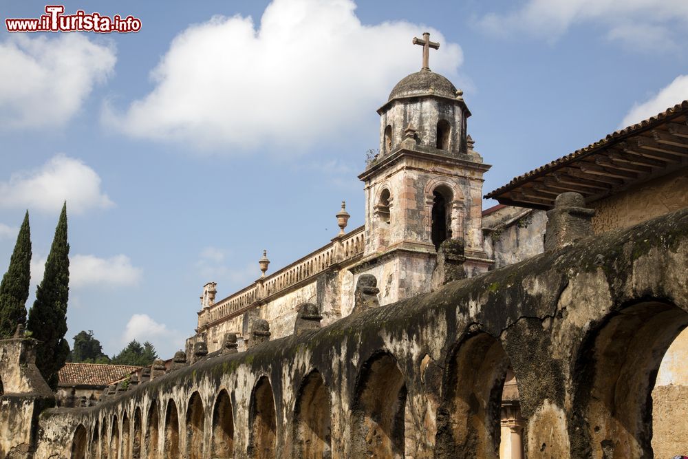 Immagine Antica architettura coloniale a Patzcuaro, Messico.