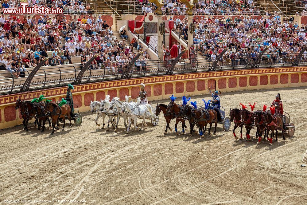 Immagine Antica rievocazione storica al parco di Puy du Fou a Les Epesses, Francia - © Alexey Gorshenin / Shutterstock.com