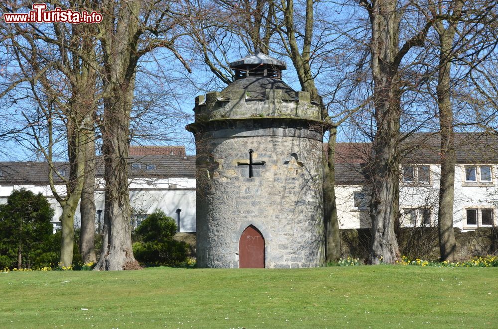 Immagine Un'antica torre a Dunfermline, Scozia, UK.