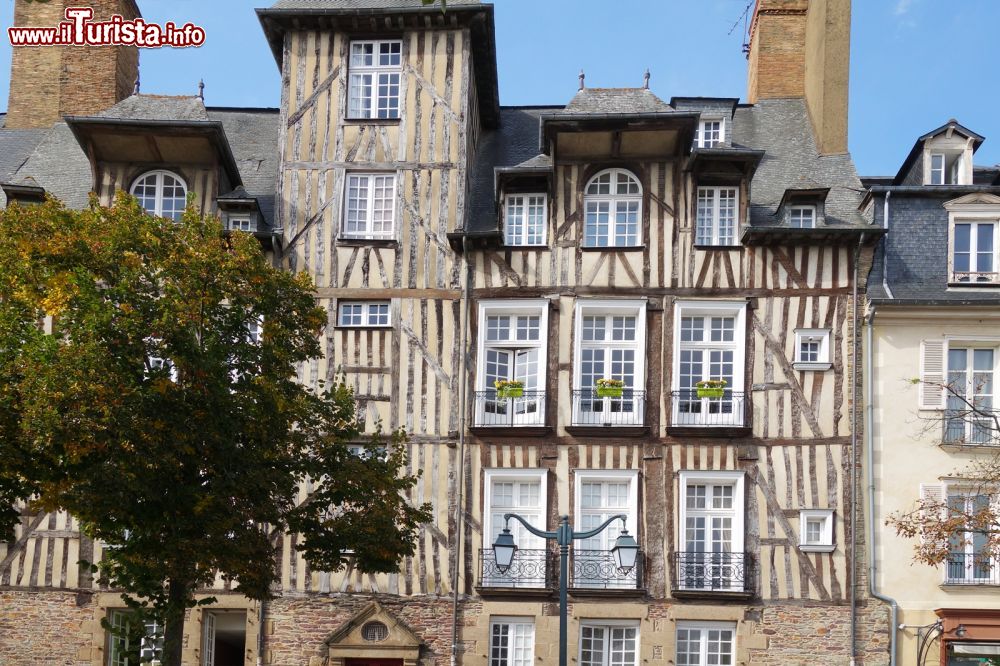 Immagine Antiche case nel centro storico di Rennes in Francia.