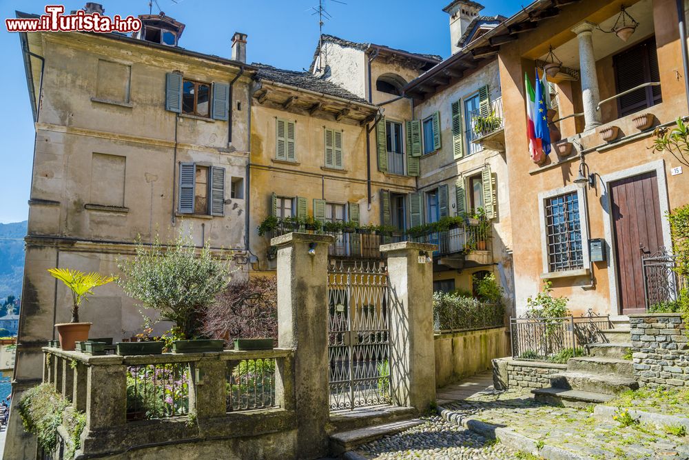 Immagine Antichi edifici di Orta San Giulio, Italia, Piemonte. 
