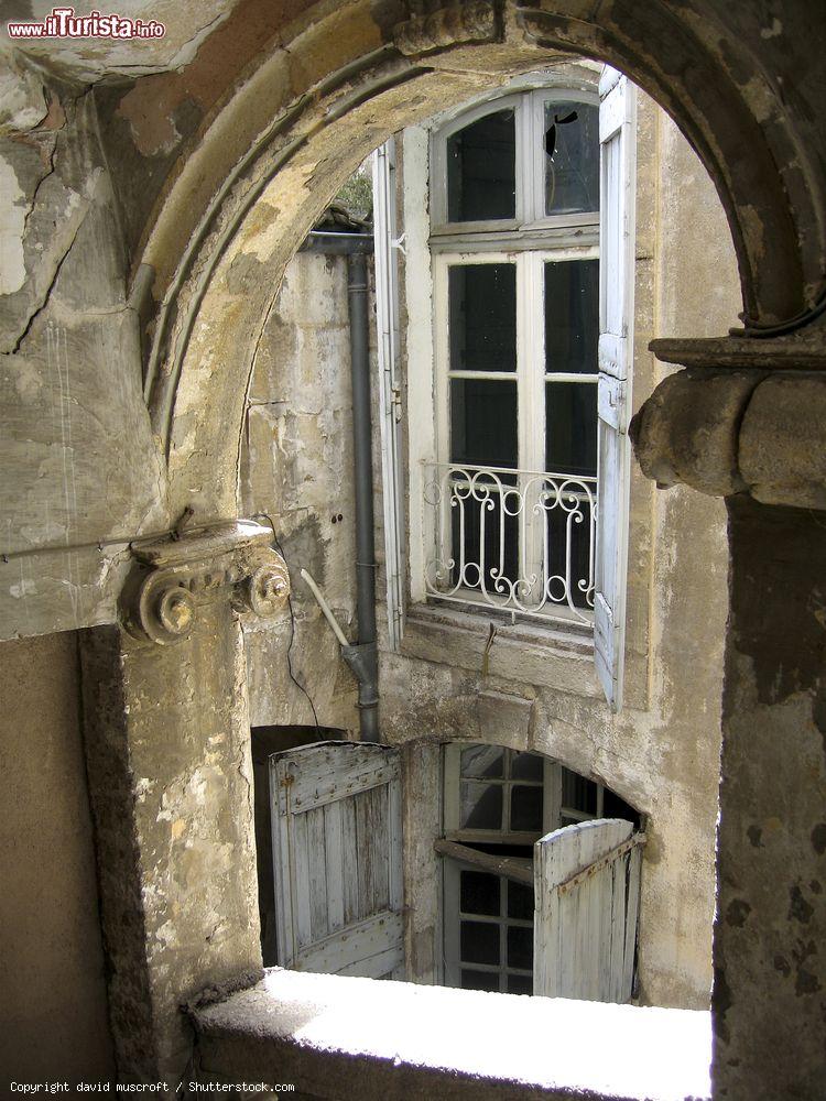 Immagine Antico quartiere ebraico della città di Pezenas, Languedoca, Francia - © david muscroft / Shutterstock.com