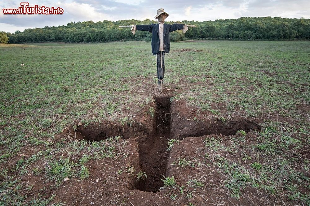 Immagine L'Apulia Land Art Festival a Bosco di Mesola a Cassano delle Murge Di Claudiacampanile - Opera propria, CC BY-SA 4.0, Collegamento