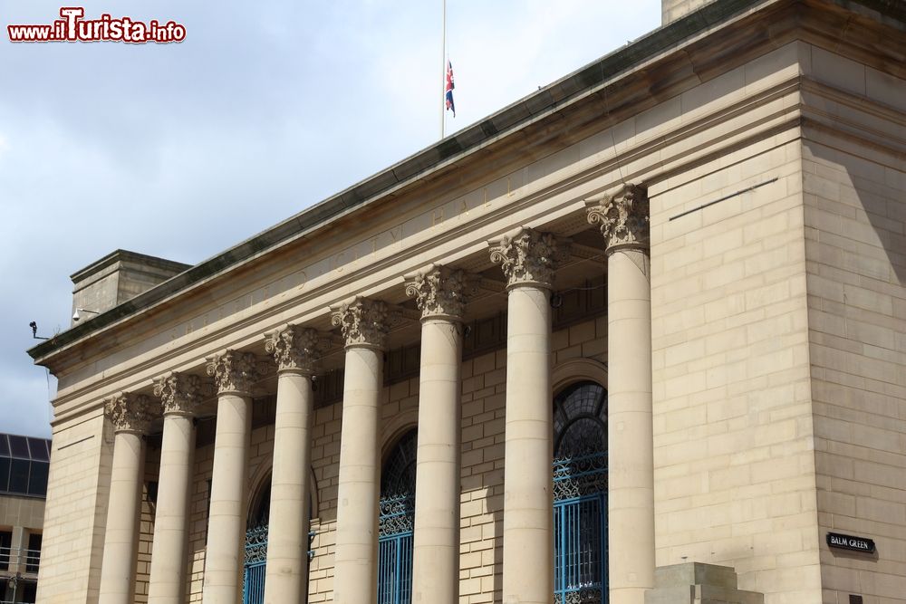 Immagine Architettura antica del Palazzo Municipale di Sheffield, Yorkshire, Inghilterra.