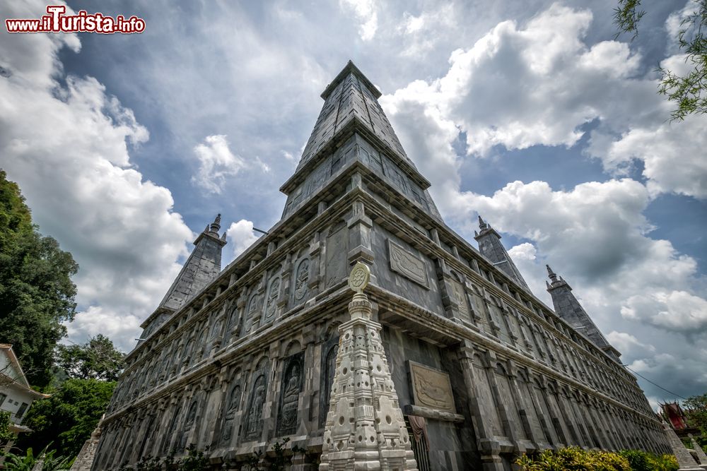 Immagine L'architettura del tempio cinese del Wat Elephant nel distretto di Patangbehsar, Songkhla, Thalandia. 