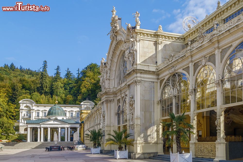 Immagine Architettura in ghisa alla Spa Colonnade di Marianske Lazne, Repubblica Ceca.