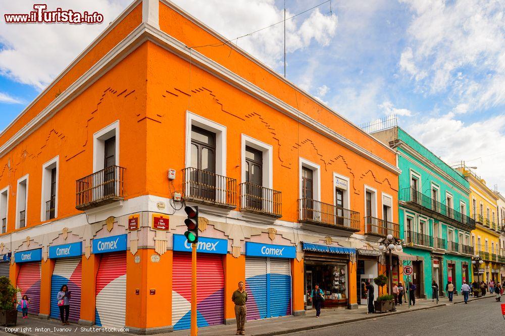 Immagine Architettura nel centro storico di Puebla, Messico:  la città fu fondata nel 1531 in un'area chiamata Cuetlaxcoapan - © Anton_Ivanov / Shutterstock.com